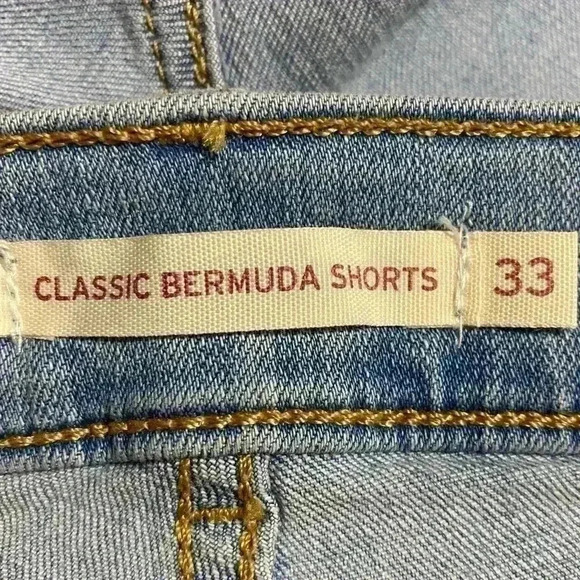 Levi’s Classic Bermuda Shorts 33 Light Wash Casual Summer Vintage Inspired NWT - Picture 8 of 10